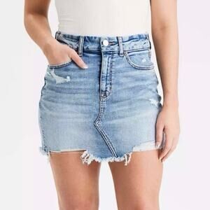 American Eagle Women's Curvy High Rise Super Stretch Distressed Jean‎ Skirt - 4